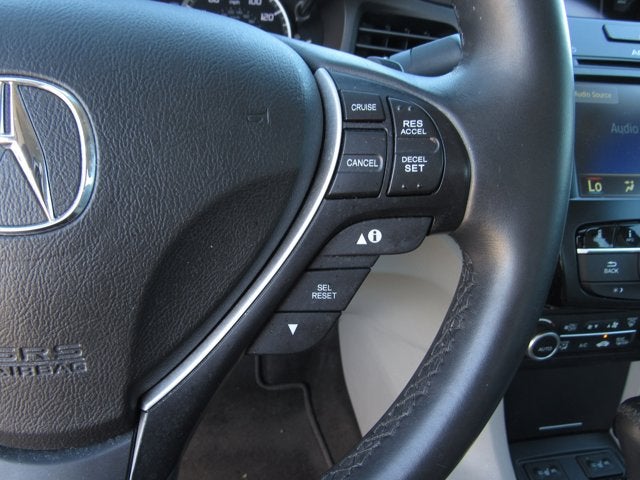 2017 Acura ILX w/Premium Pkg