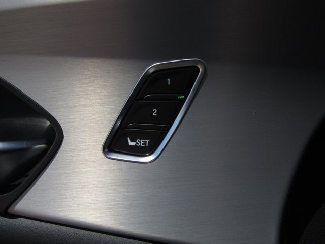 2025 Acura TLX w/Technology Package