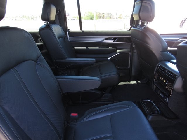 2025 Jeep Wagoneer Series II Carbide