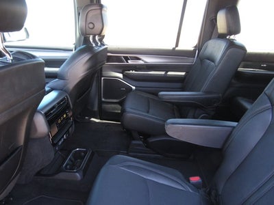 2025 Jeep Wagoneer Series II Carbide