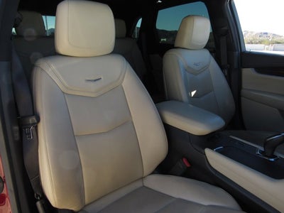 2017 Cadillac XT5 Luxury FWD