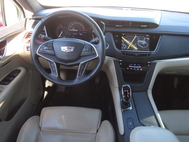 2017 Cadillac XT5 Luxury FWD