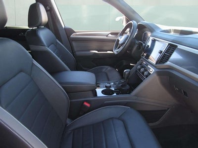 2023 Volkswagen Atlas Cross Sport 3.6L V6 SEL Premium R-Line