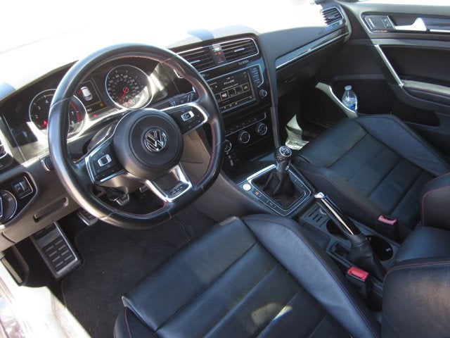2016 Volkswagen Golf GTI SE