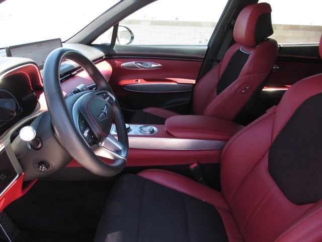 2024 Genesis GV70 2.5T