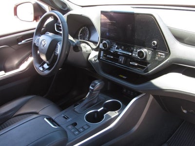 2023 Toyota Highlander XSE