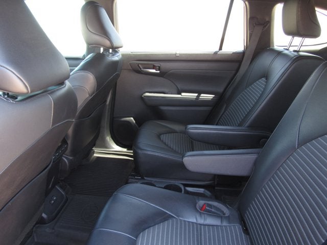2023 Toyota Highlander XSE