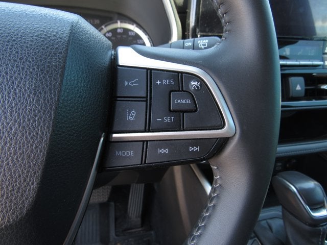2023 Toyota Highlander XSE