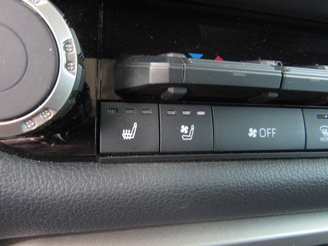 2022 Toyota Tundra 4WD Limited