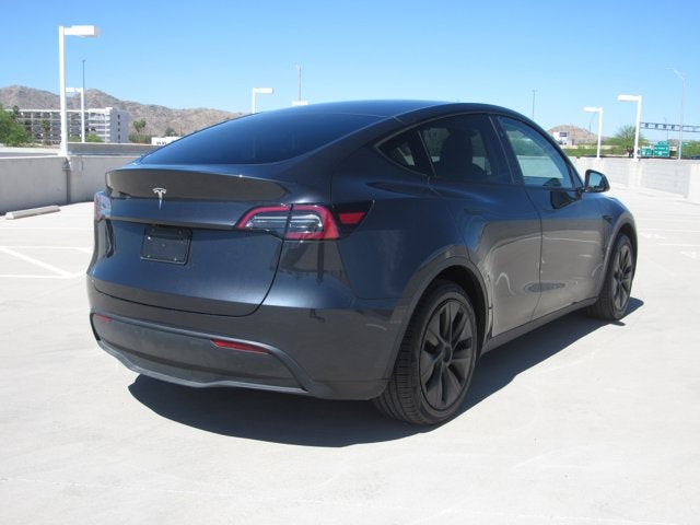 2024 Tesla Model Y Standard Range