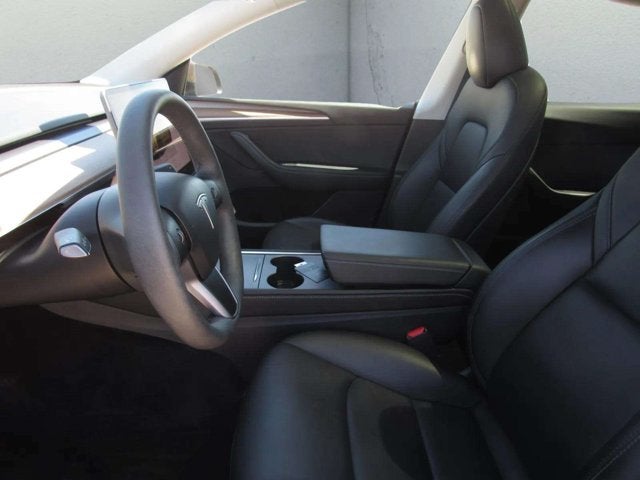 2025 Tesla Model Y Long Range