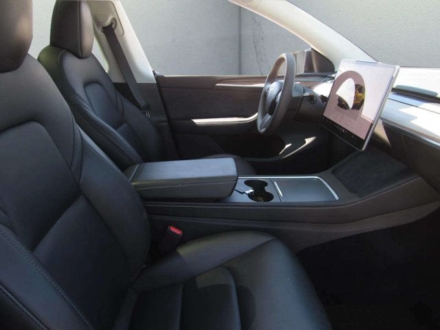 2025 Tesla Model Y Long Range