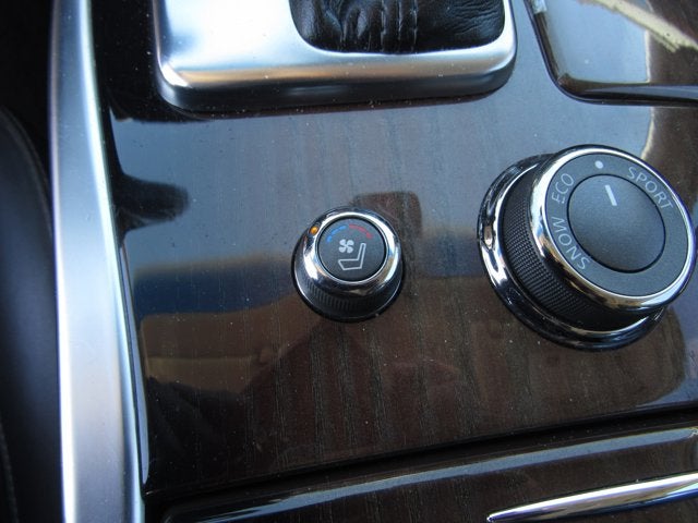 2016 INFINITI Q70L 3.7