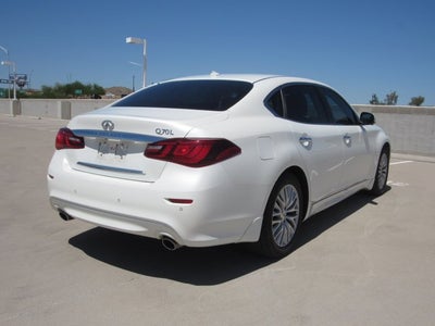 2016 INFINITI Q70L 3.7