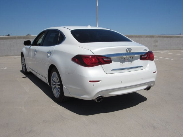 2016 INFINITI Q70L 3.7