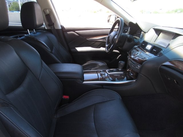 2016 INFINITI Q70L 3.7