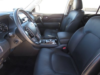 2024 INFINITI QX80 LUXE