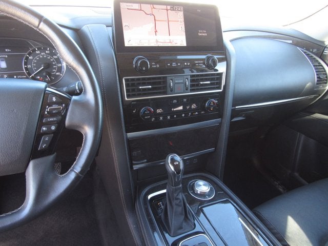 2024 INFINITI QX80 LUXE