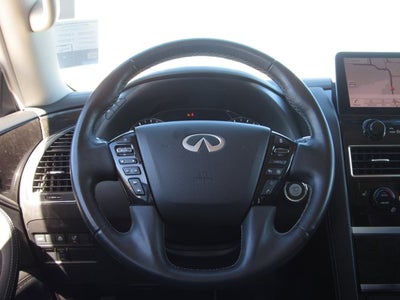 2024 INFINITI QX80 LUXE