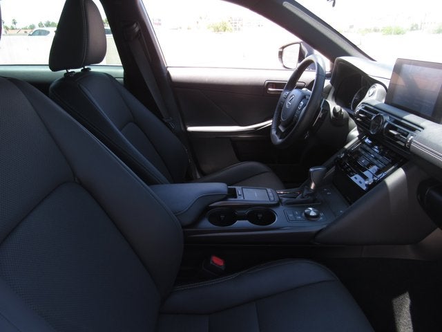 2025 Lexus IS IS 300