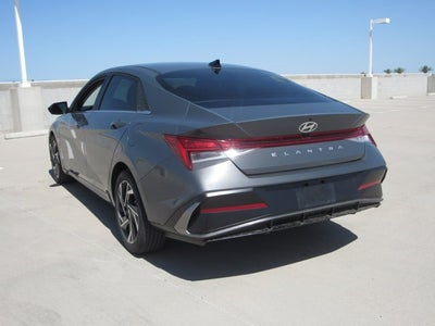 2025 Hyundai Elantra SEL Convenience