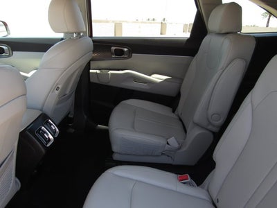 2023 Kia Sorento Hybrid EX
